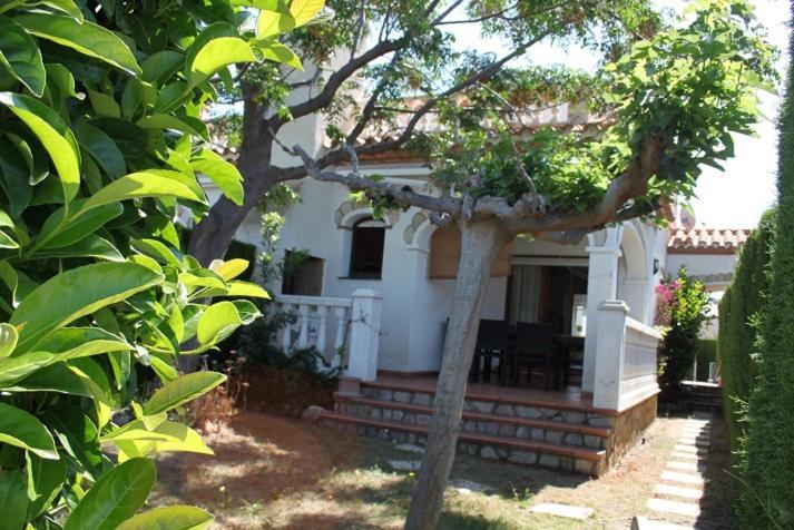 Chalet Milani Miami Platja  Exterior foto
